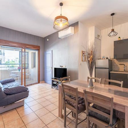 Appartement 3 Min A Pied Du Centre D'Uzes Parking Piscine Exteriör bild