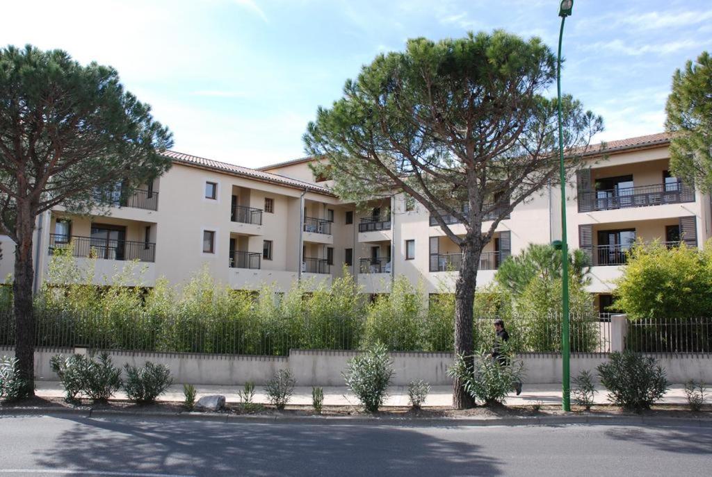 Appartement 3 Min A Pied Du Centre D'Uzes Parking Piscine Exteriör bild