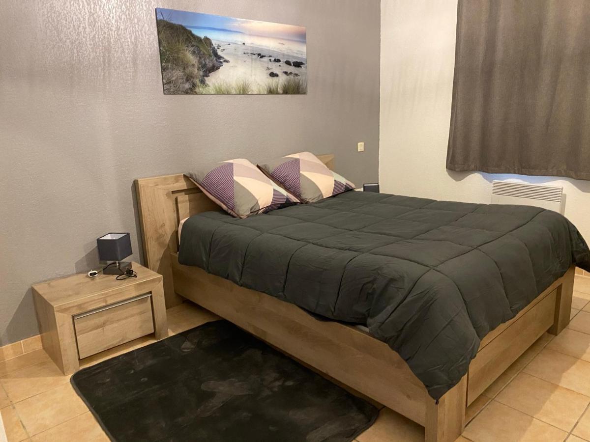 Appartement 3 Min A Pied Du Centre D'Uzes Parking Piscine Exteriör bild