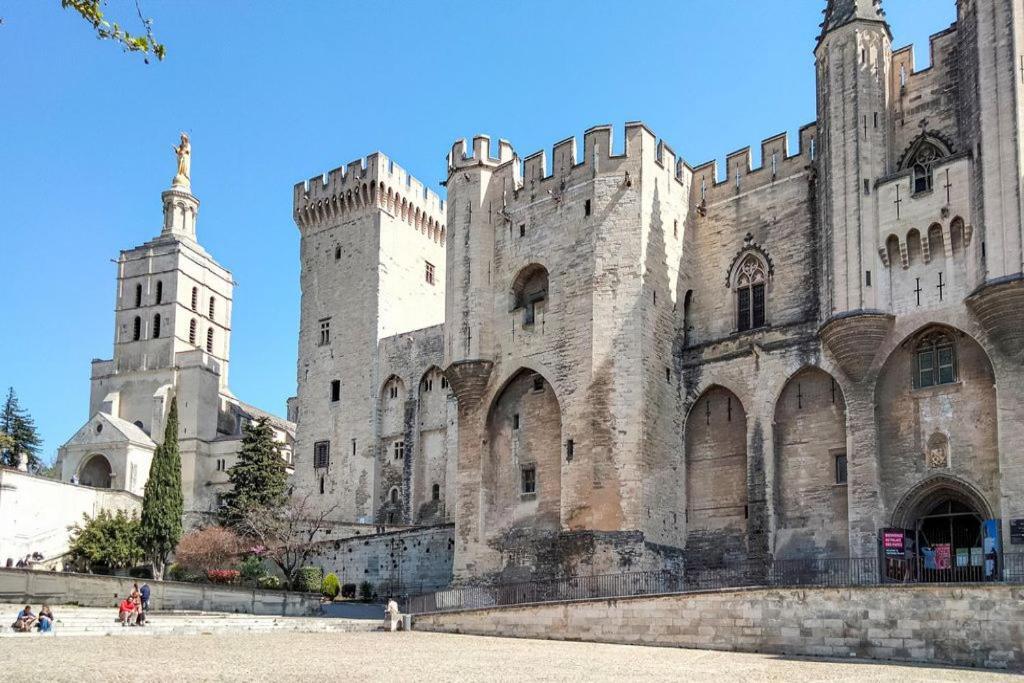 Appartement 3 Min A Pied Du Centre D'Uzes Parking Piscine Exteriör bild
