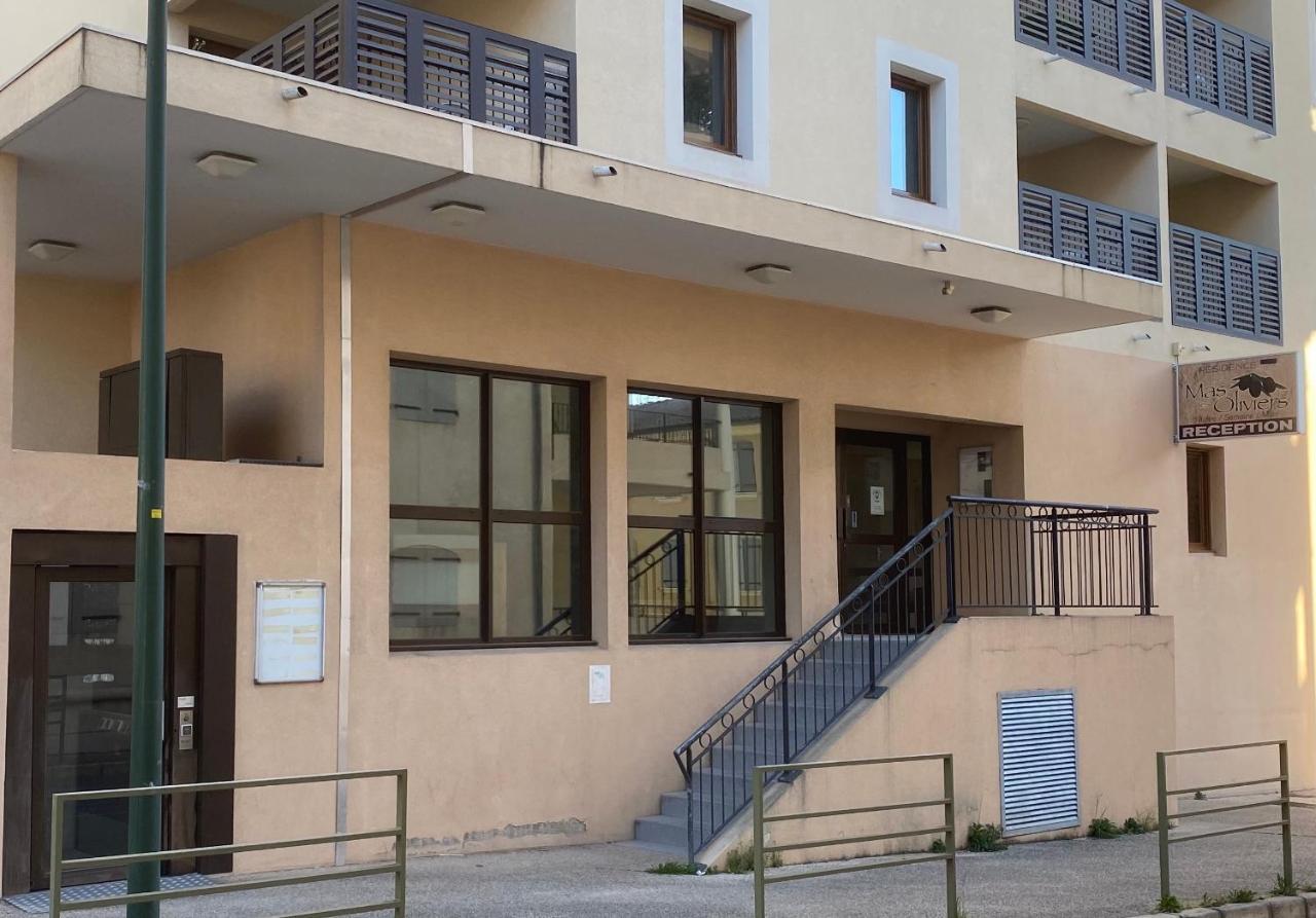 Appartement 3 Min A Pied Du Centre D'Uzes Parking Piscine Exteriör bild
